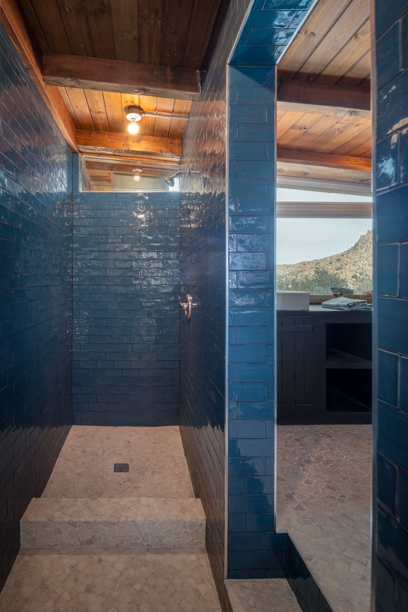 Shower at ESCAPE spa